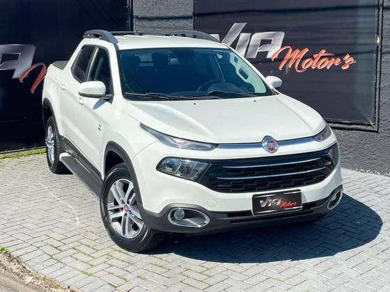 FIAT TORO 2.4 16V MULTIAIR FLEX FREEDOM AT9 FIAT TORO 2.4 16V MULTIAIR FLEX FREEDOM AT9